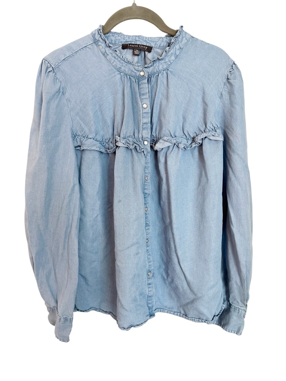 Laurel Grey Light Wash Chambray Ruffle Blouse | Size Medium | Boho Western